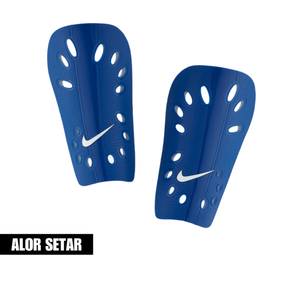 Nike J Shin Guards Blue – Size L